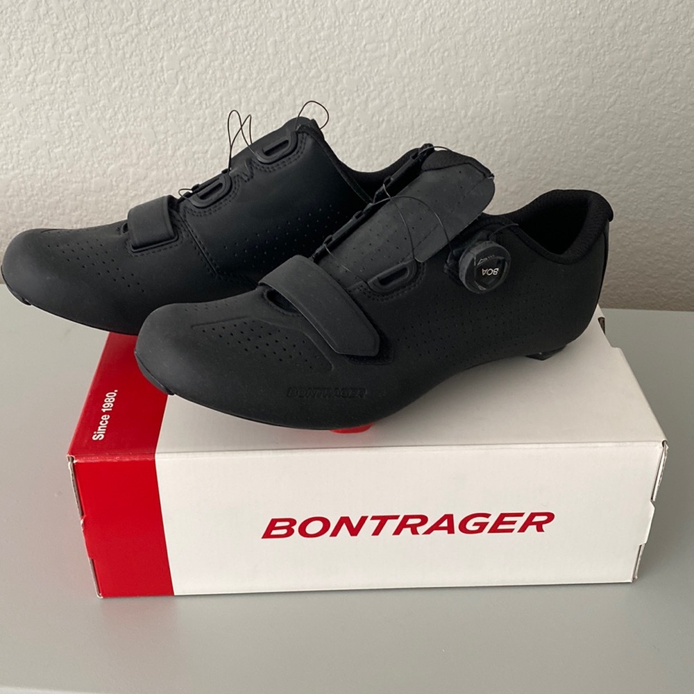 Bontrager velocis road shoes men’s size 10 with Keo grip cleats